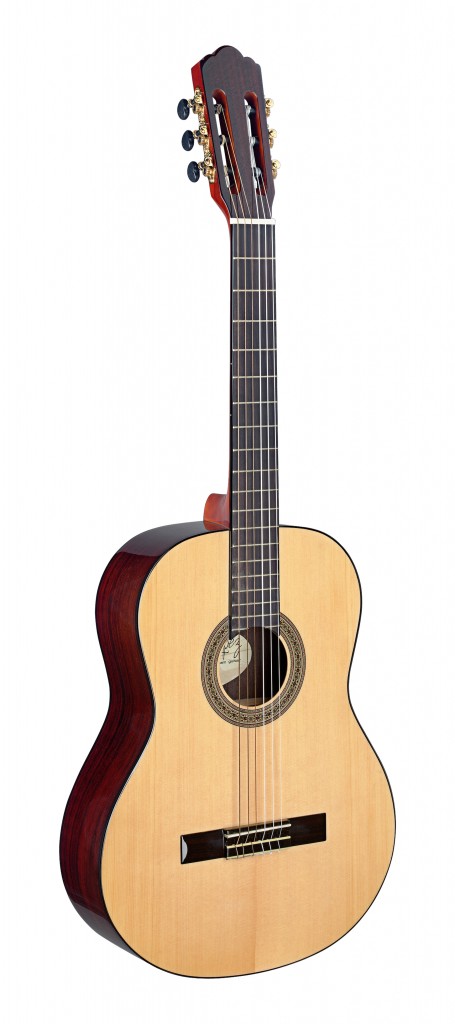 Cereza series classical guitar with solid spruce top