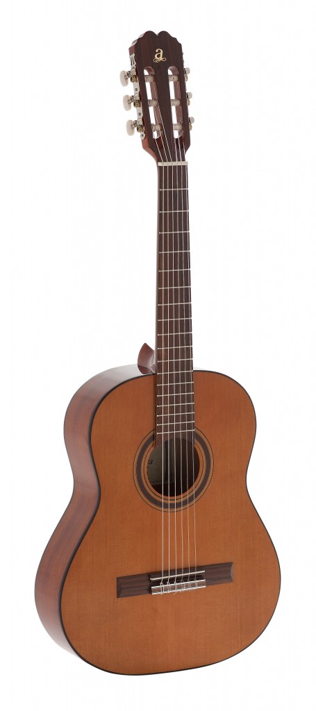 Admira Málaga 3/4 classical guitar with solid cedar top, Student series